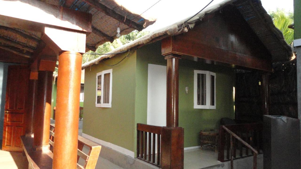 Casa Fiesta Sea Front Beach Huts Patnem Beach Exterior foto