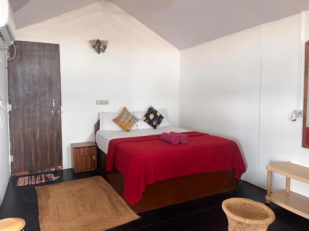 Casa Fiesta Sea Front Beach Huts Patnem Beach Exterior foto